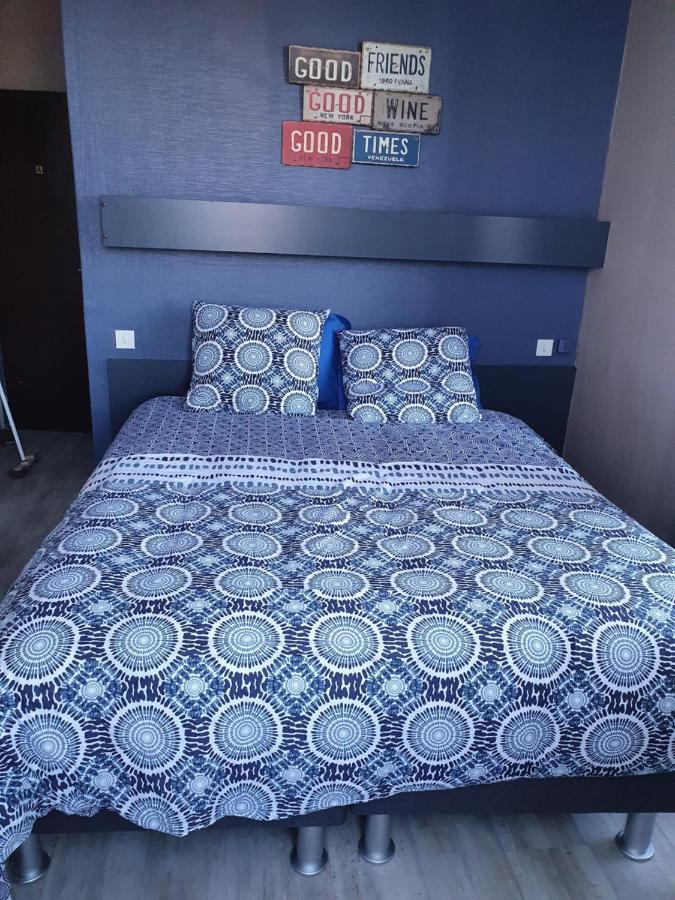 Caveau Du Rond Point Buxy Exterior foto